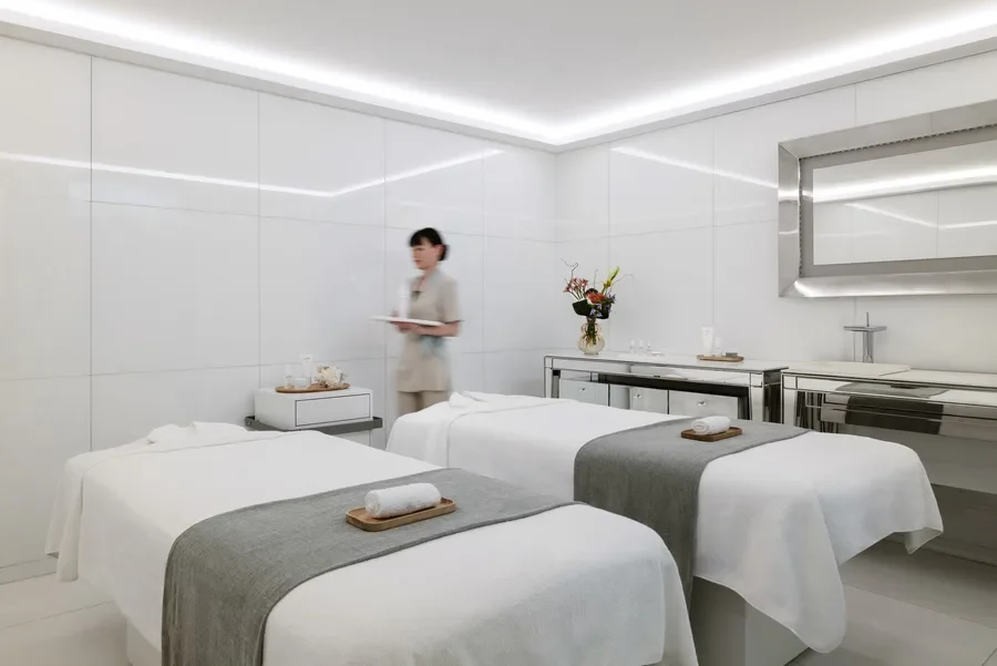 SERENE TREATMENTS - Raffles Paris Spa