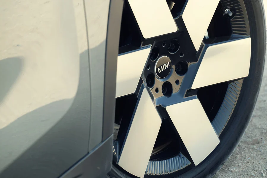 Driving in Style - MINI Countryman