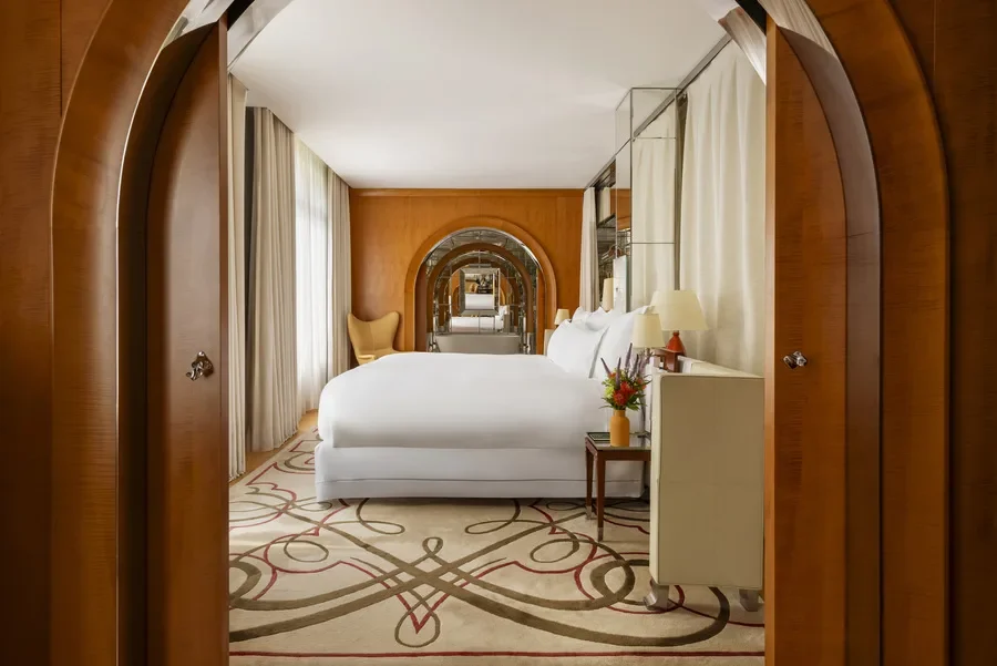 Luxury Getaways - Raffles Paris