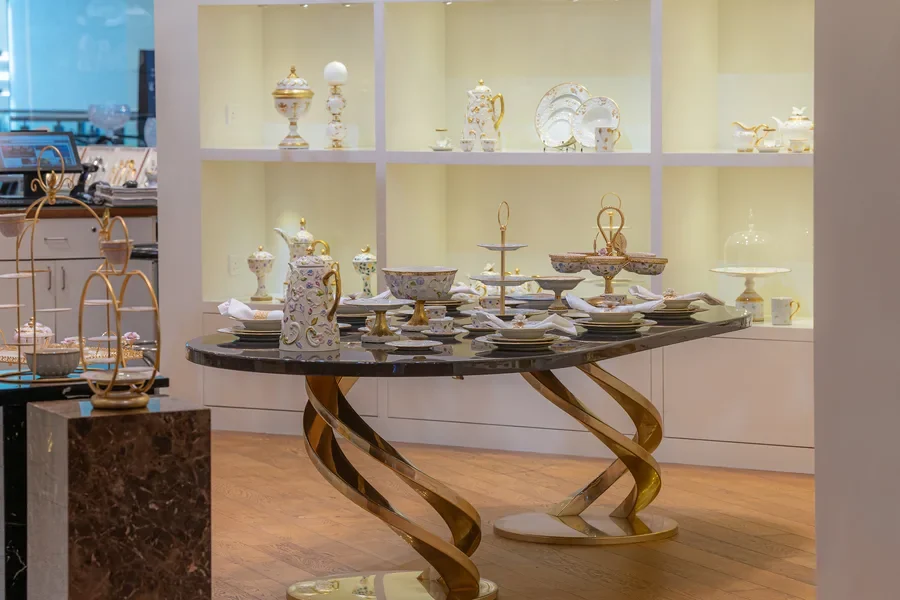 BOUTIQUE Experience - Villari Reopens its Boutique in Dubai Mall