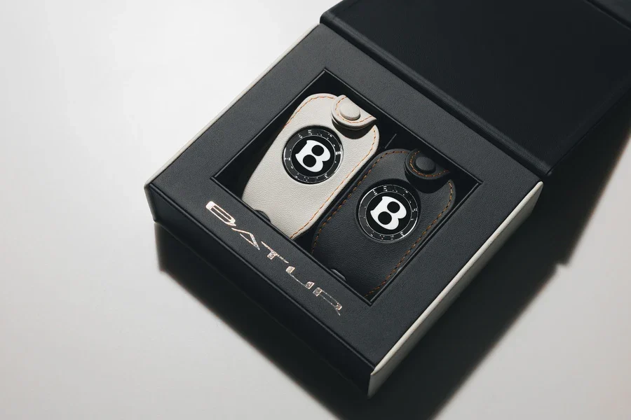 Bentley FIRST BATUR CONVE