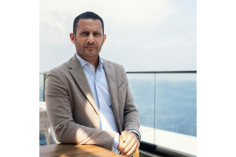 Marc Gussing_Director of Operations_SIX & SIX PRIVATE ISLANDS_03_edited