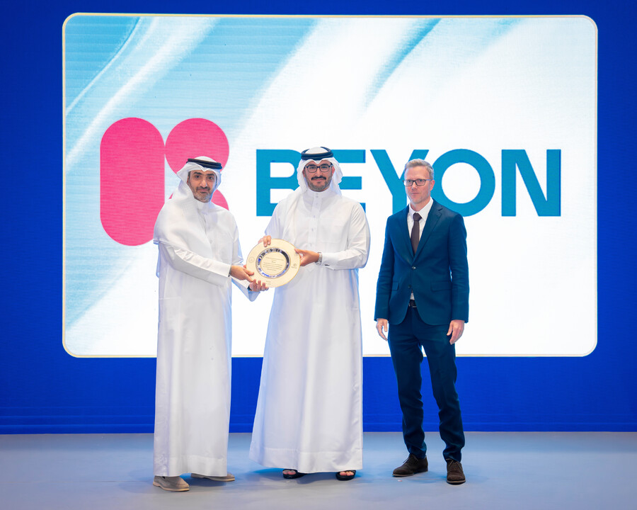 HH Shaikh Isa bin Salman Leads Season-End Racing Celebrations