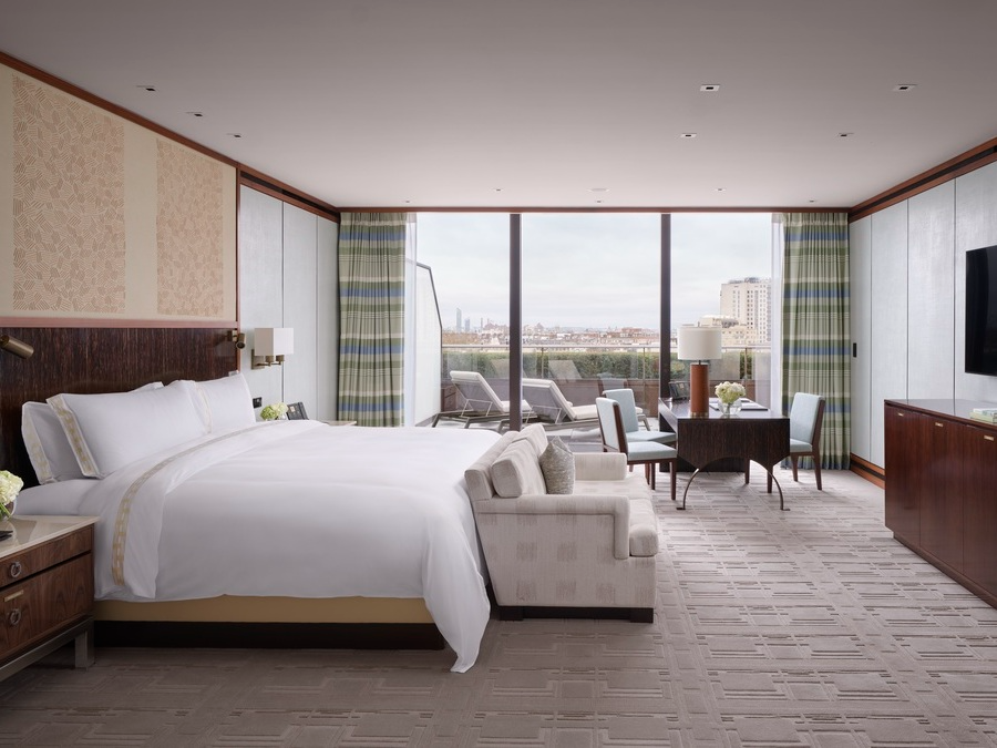 London_Grand Terrace Suite_Bedroom_000 (1)